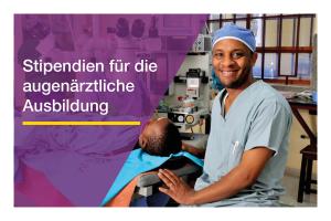 Ein junger Arzt lächelt in die Kamera